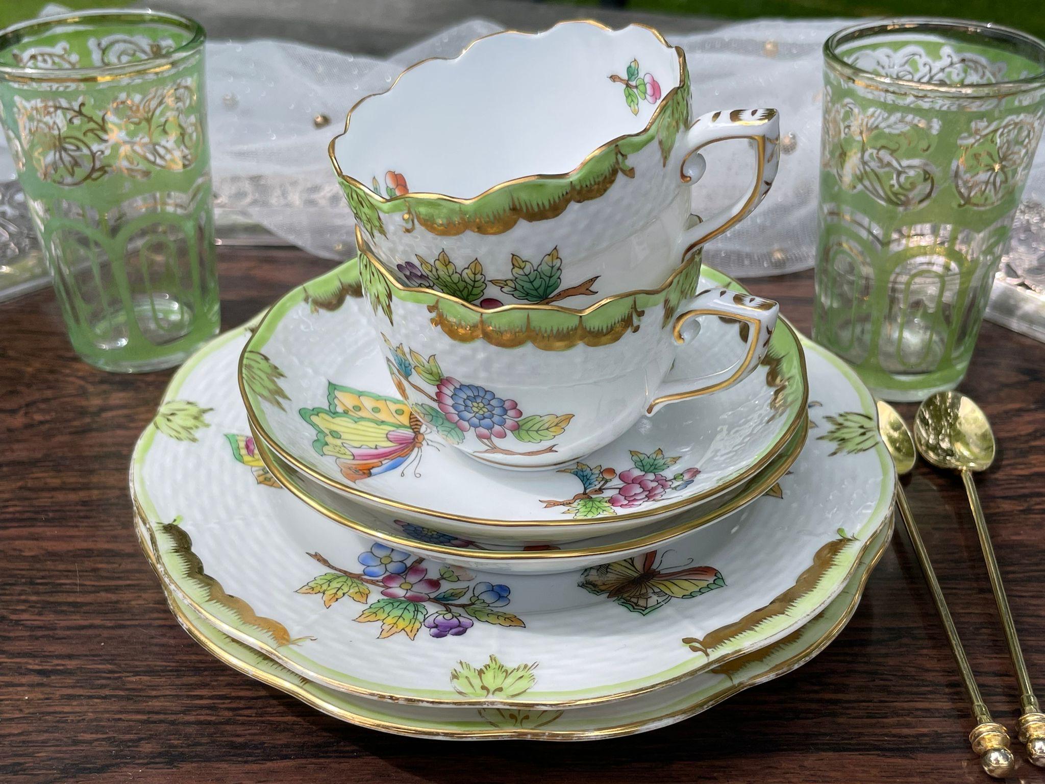 値下げ！Herend Hvngary お皿 2枚セット Herend Hungary Victoria, Two Sets Espresso and Pastry, Gift for