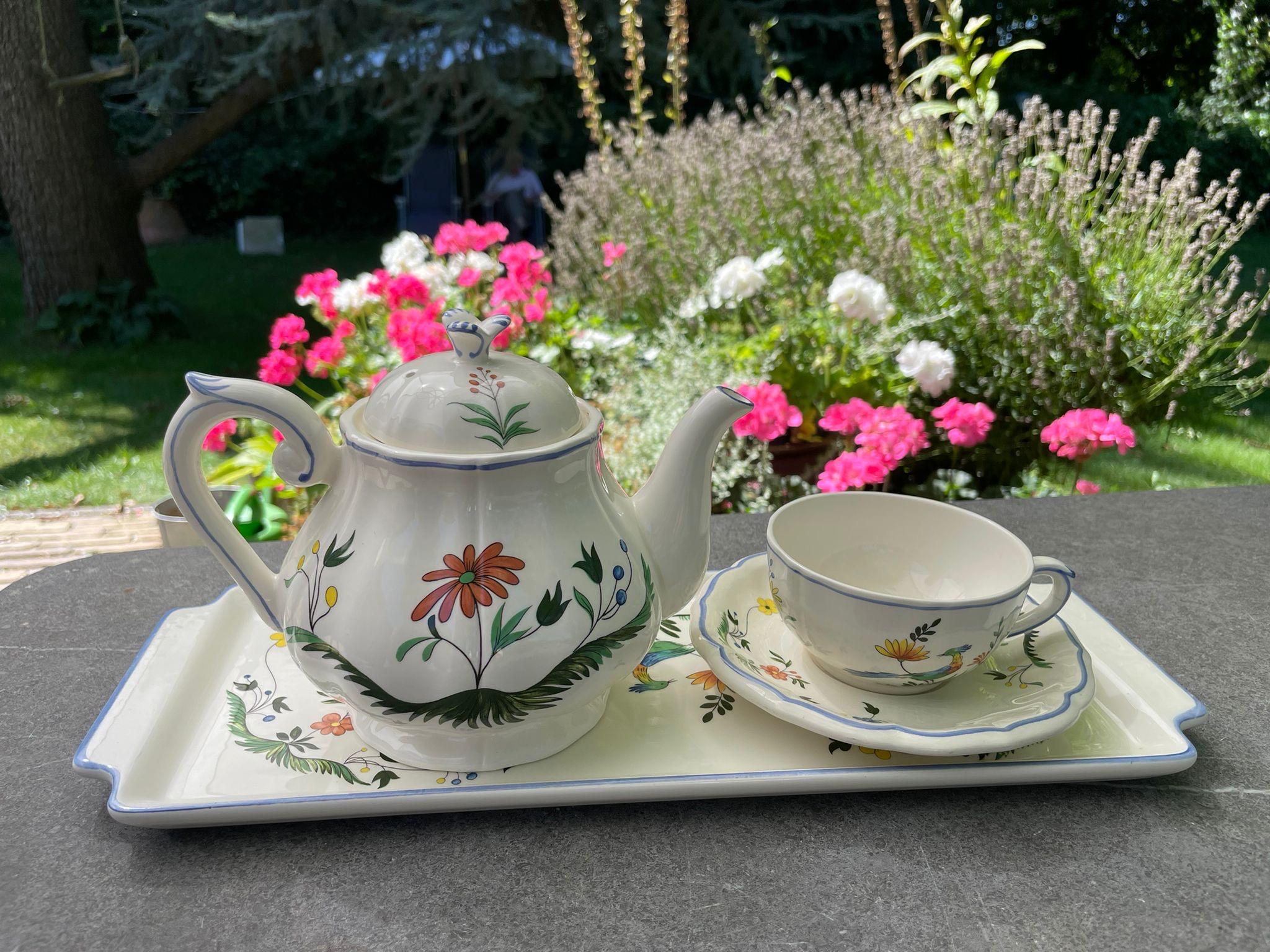 Faïencerie Gien Oiseau de Paradis, theepot en theekopje