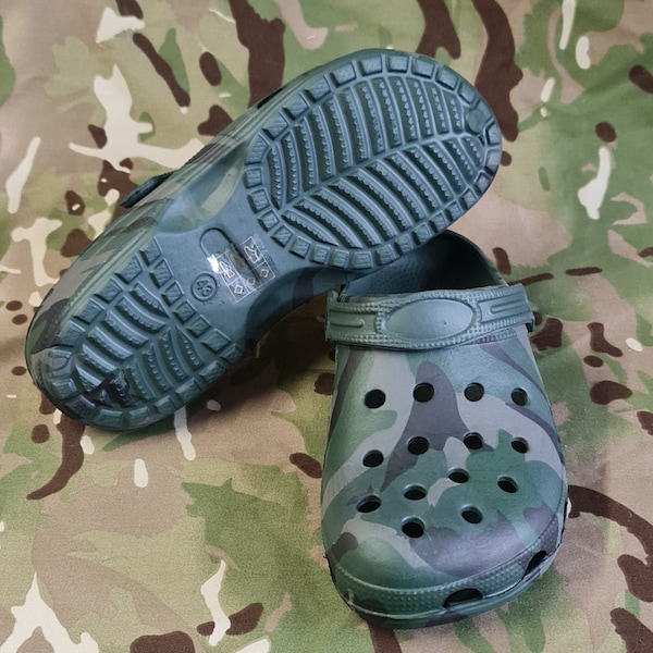 NEW Adult - Camo / Tan PVC Clog - Add jibbitz / charms to customise - Outdoor / shower / camping / garden footwear shoes -Sizes 6-11