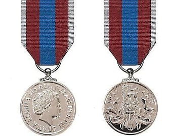 Queens Platinum Jubilee Full Size Replica Medal / to be court mounted / british army / jubilee / qpjm