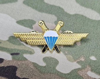 Bulgaria / Paracaidista búlgaro / Alas de salto de paracaidista Insignia / broche de metal