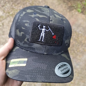 Velcro patch Blackbeard Flag Baseball SNAPBACK CAP HAT Official Licensed multicam yupoong
