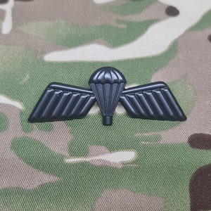 Netherlands Parachutist / Paratrooper Jump Wings Metal - B Wing (Basic) - Matte Black - badge / brooch