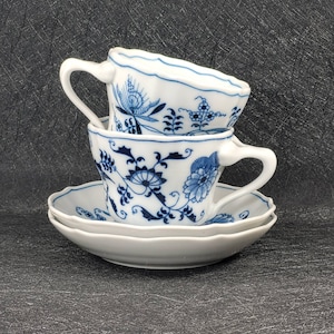 2 Vintage Blue Danube by Blue Danube Flat Cups And Saucers Made in  Japan
