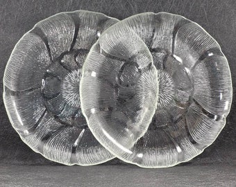 2 Vintage Arcoroc France Fleur Large Dinner Plates  10 3/4" C.1980's