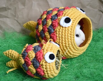 Fish House and Hay Bag Set: Guinea Pig Cage Accessories
