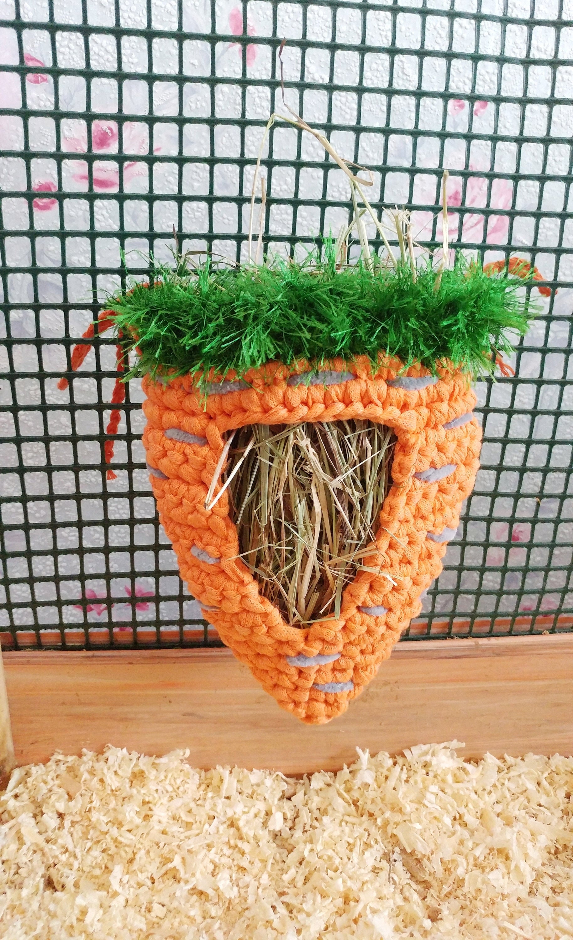 Bunny Rabbit Hay Feeder Bag Small Pet Cage Accessories