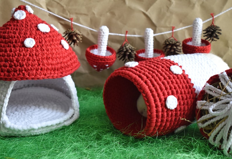 Mushroom Guinea Pig Cage Accessories Set: House, Hay Feeder, Tunnel ...