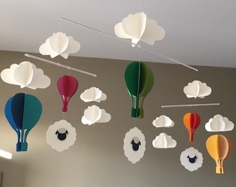 Mobile bébé montgolfière nuages mouton arc en ciel montessori multicolore fille garçon origami