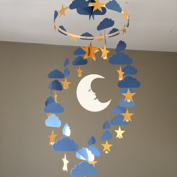 Mobile bébé spirale lune nuages et étoiles