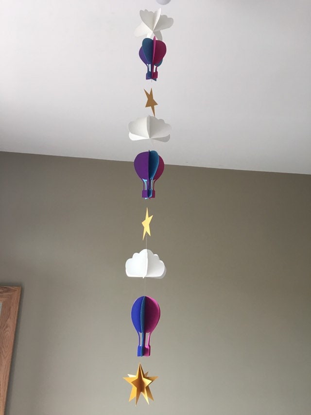 Guirlande Mobile Montgolfière Rose Bleu Violet Étoile Nuages Montessori