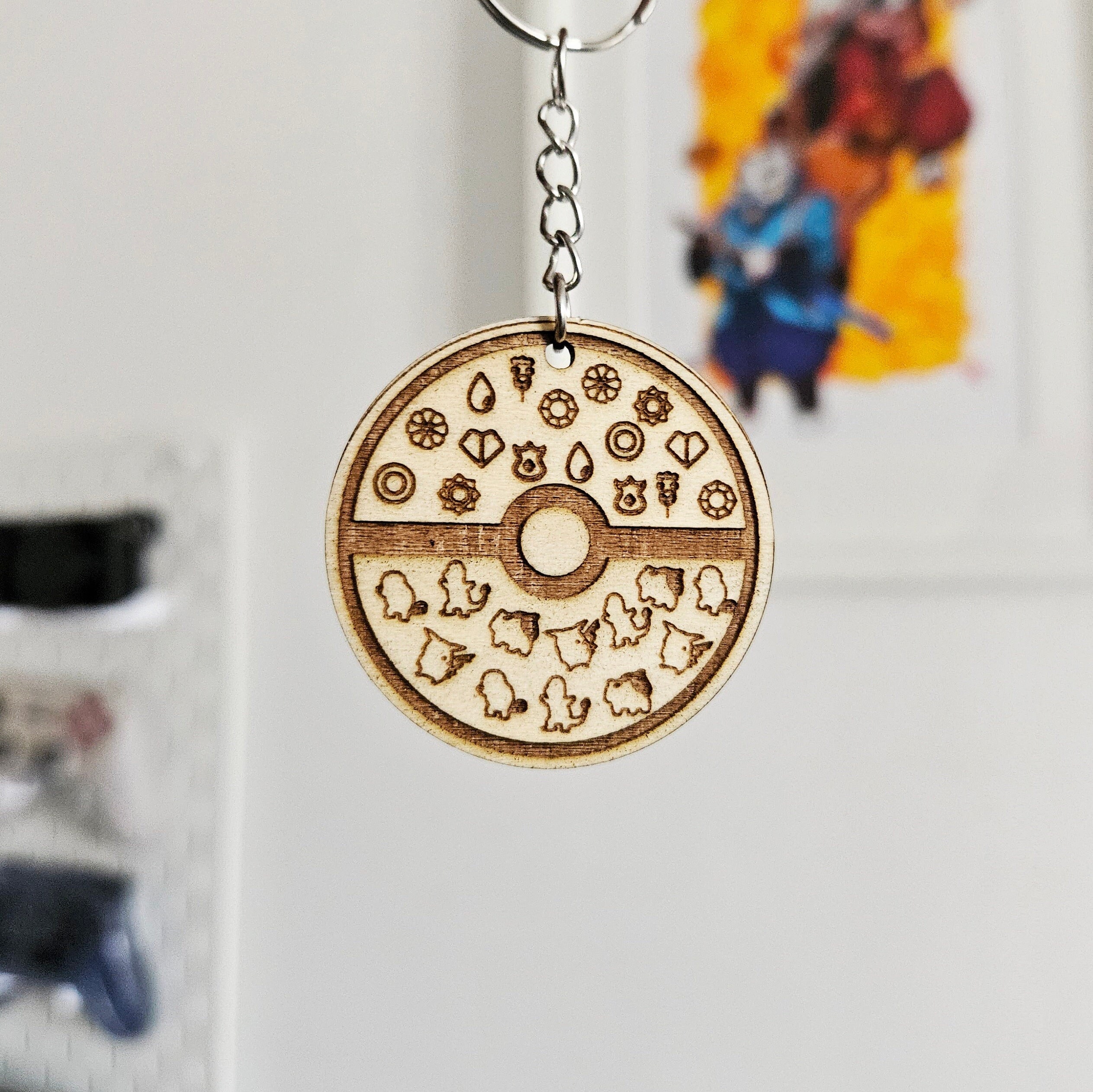 Pokeball keychain | Pokemon starters and gym badges Kanto | 3mm Wood