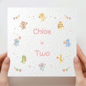 Cartão de aniversário Nome e idade Cartão personalizado para crianças e bebês Para menino ou menina Cartão de aniversário de bebê Cartão de aniversário de idade