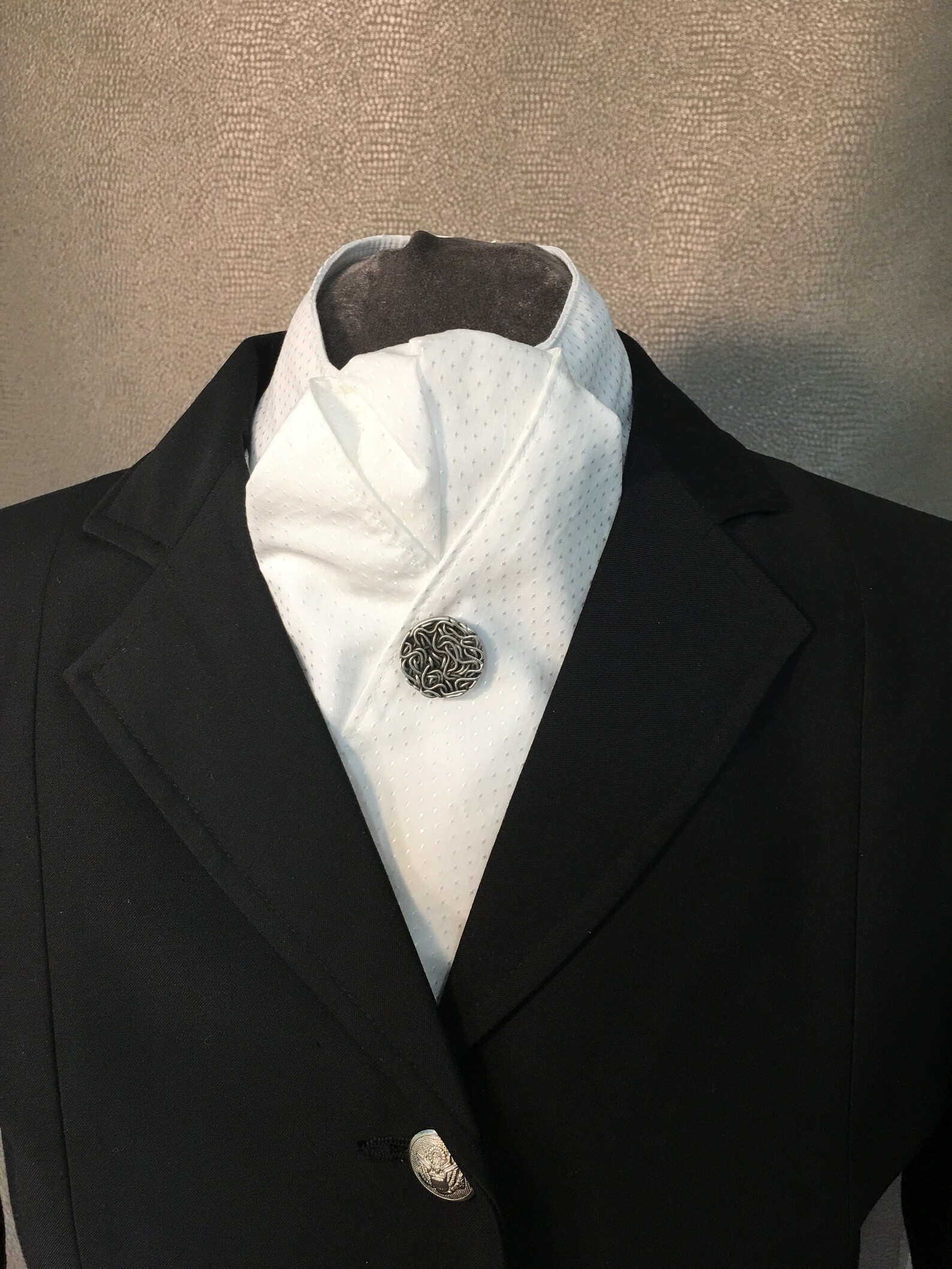 stock tie and pin