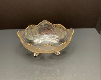 Vintage JEANETTE Lombardi Clear Glass Gold Trim Oval Footed Fruit Bowl   7x10 and 5"tall