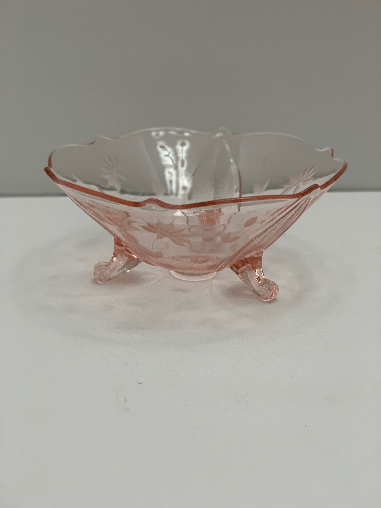 Vintagepinkjubileedepressionglassetchedfootedbowlrare1930s 835