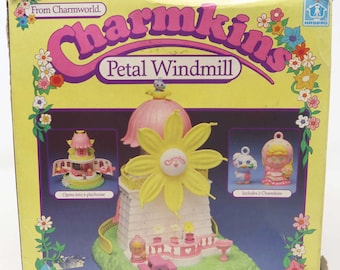 Vintage 1984, années 80, Hasbro de Charmworld, Charmkins Petal Windmill Playhouse Playhouse, presque complet en boîte Rare