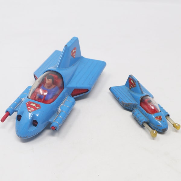 Vintage jaren 1979 Corgi Juniors DC Comics Superman Supermobile grote en kleine versies gegoten voertuigen veel