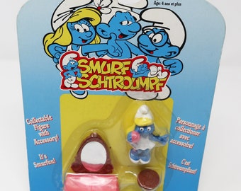 Vintage 1996 90s Schleich Irwin Peyo The Smurfs Schtroumpf Collectable Smurfette Figure With Dressing Table Accessory! MOC Carded