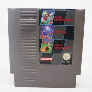 Vintage 1990s Nintendo Entertainment System NES Super Mario Bros. Tetris Nintendo World Cup Video Games FRA Pal