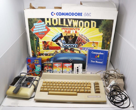 家庭用ゲームソフト HOLYWOOD COLLECTION [COMMODORE 64] 002 Vintage 1990s Commodore C64 Personal Computer Hollywood