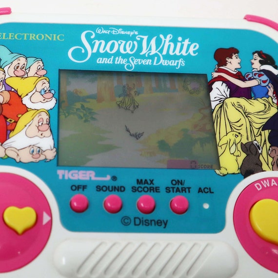 Vintage 1990 90s Tiger Electronic Walt Disney's Snow White and the