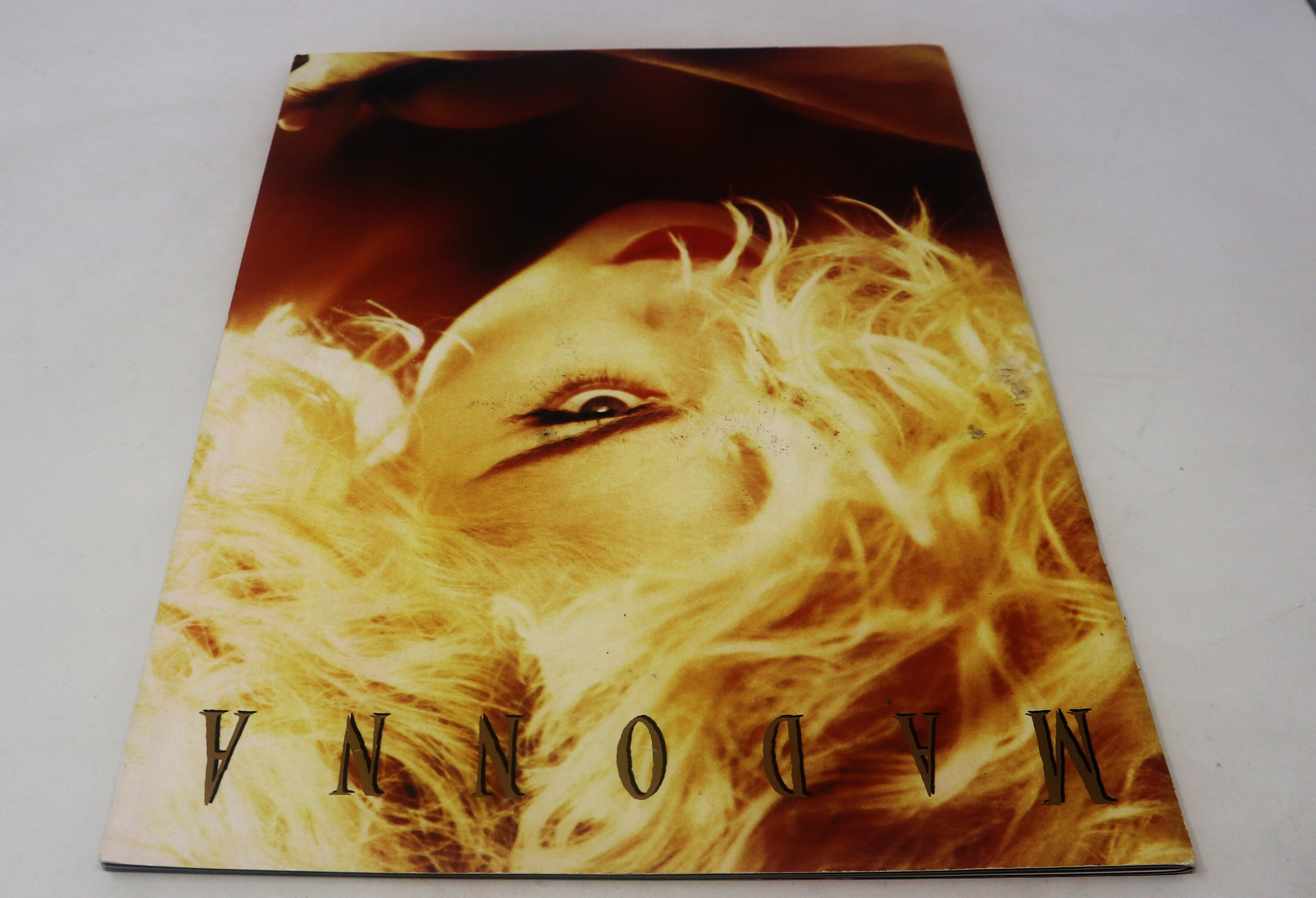 MADONNA　Blond Ambition Tour '90　限定盤 CD MADONNA Blond Ambition World Tour Live 90 2026 Remaster LaserDisc