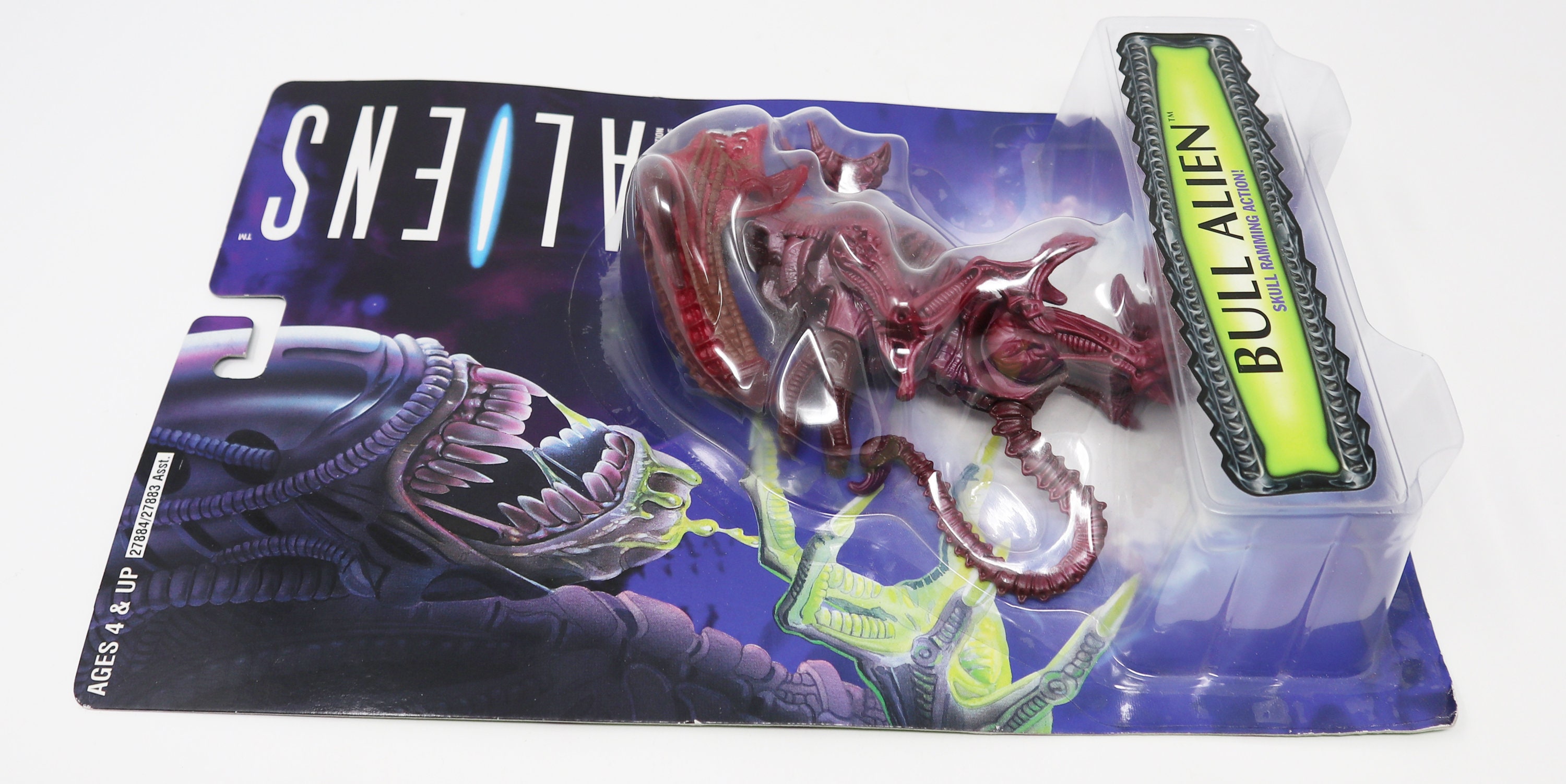 Vintage 1996 90s Kenner Aliens Bull Alien Action Figure MOC