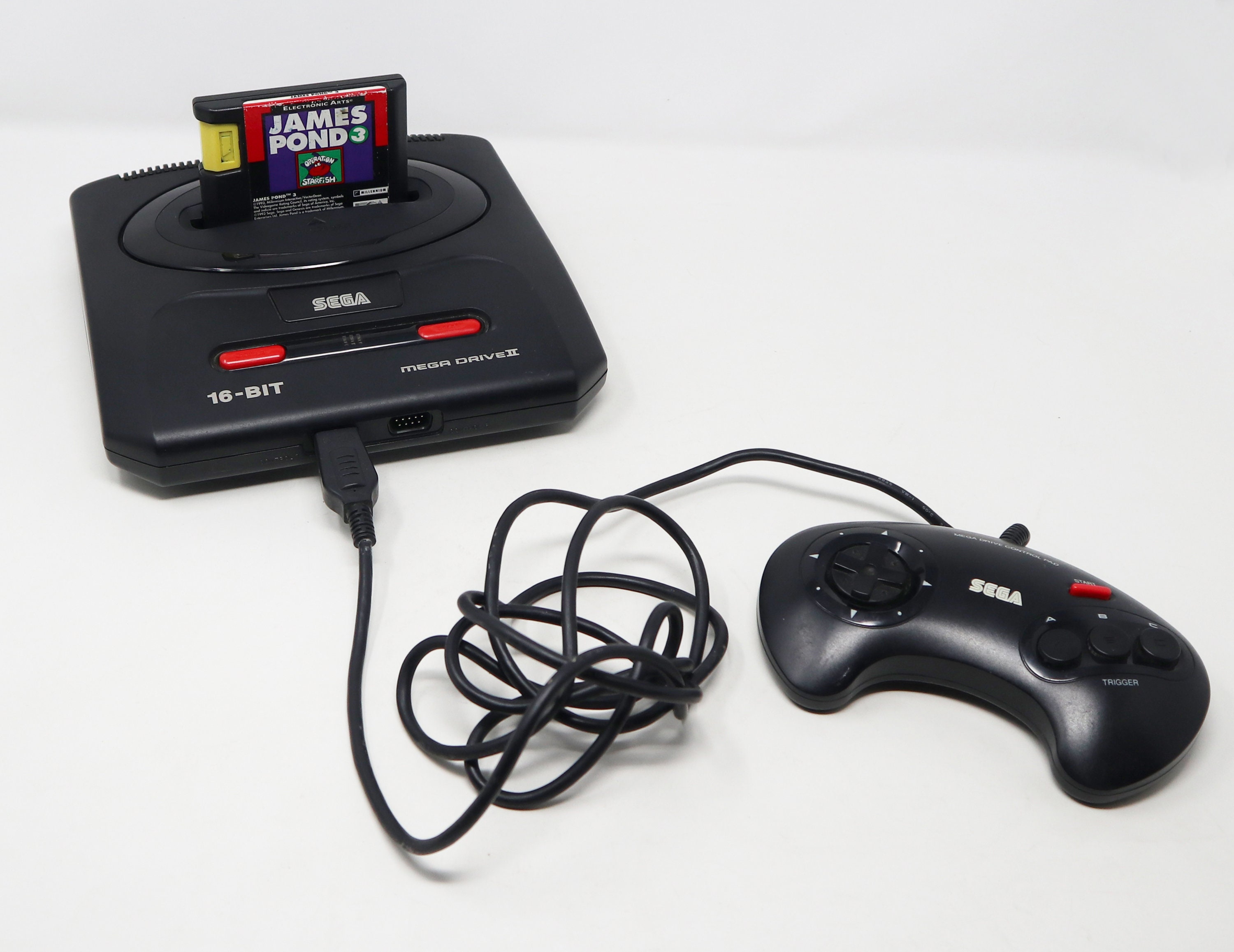 Vintage Sega Mega Drive Megadrive II 2 16-bit Console MK-1631-50