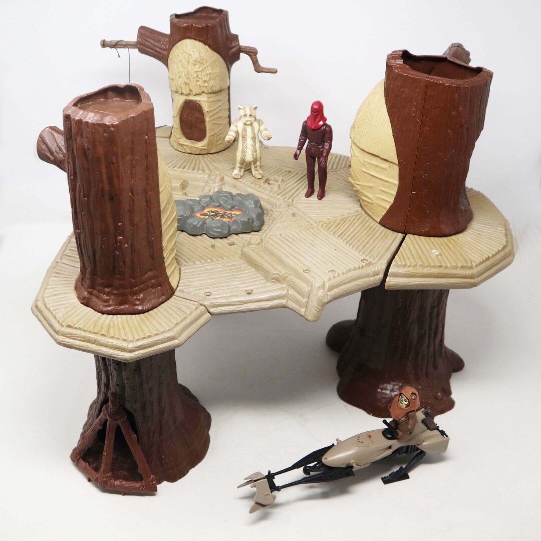 Kenner Ewok Ewok Village Action Playset 1983 Vintage 1983 Kenner