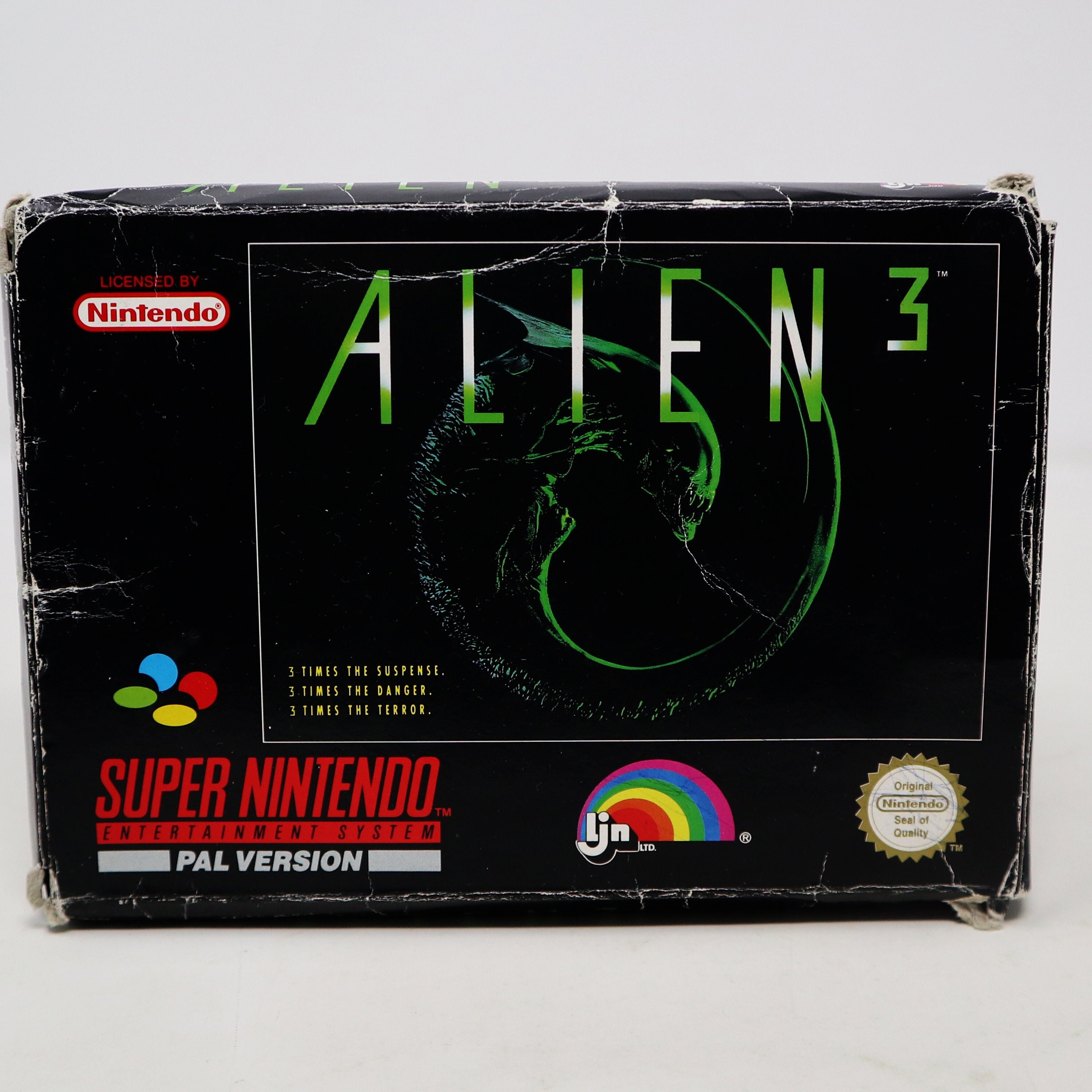 Vintage 1993 90s Super Nintendo Entertainment System SNES Alien 3 Cartridge Video Game Boxed Pal Retro