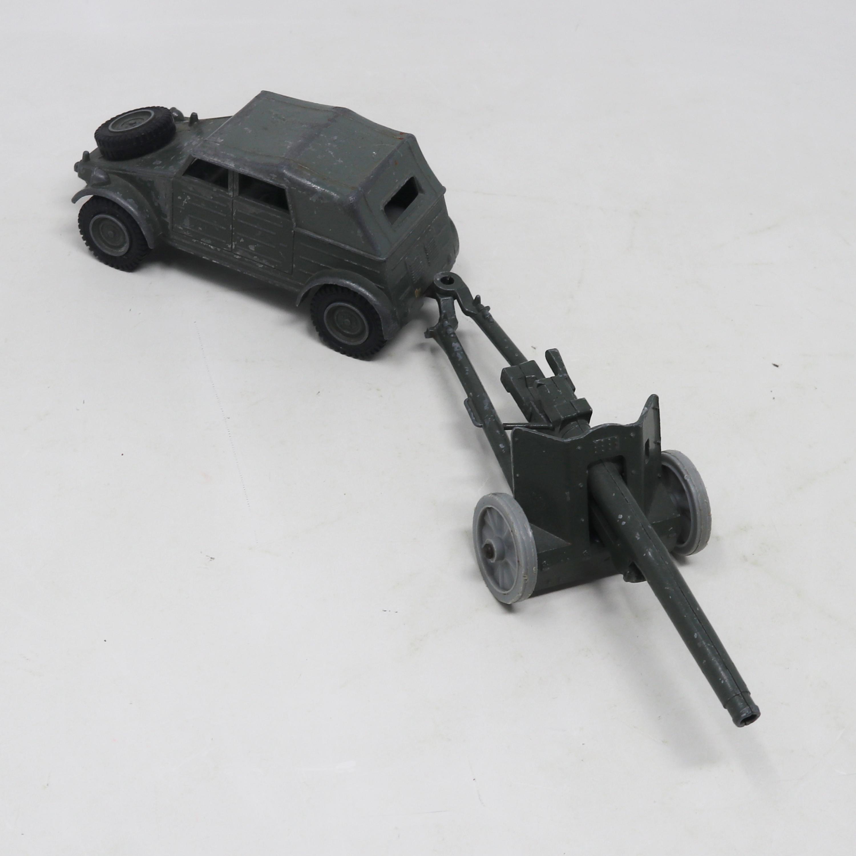 Dinky Toys Battle Lines Volkswagen Kübelwagen KDF - Matthew Bullock
