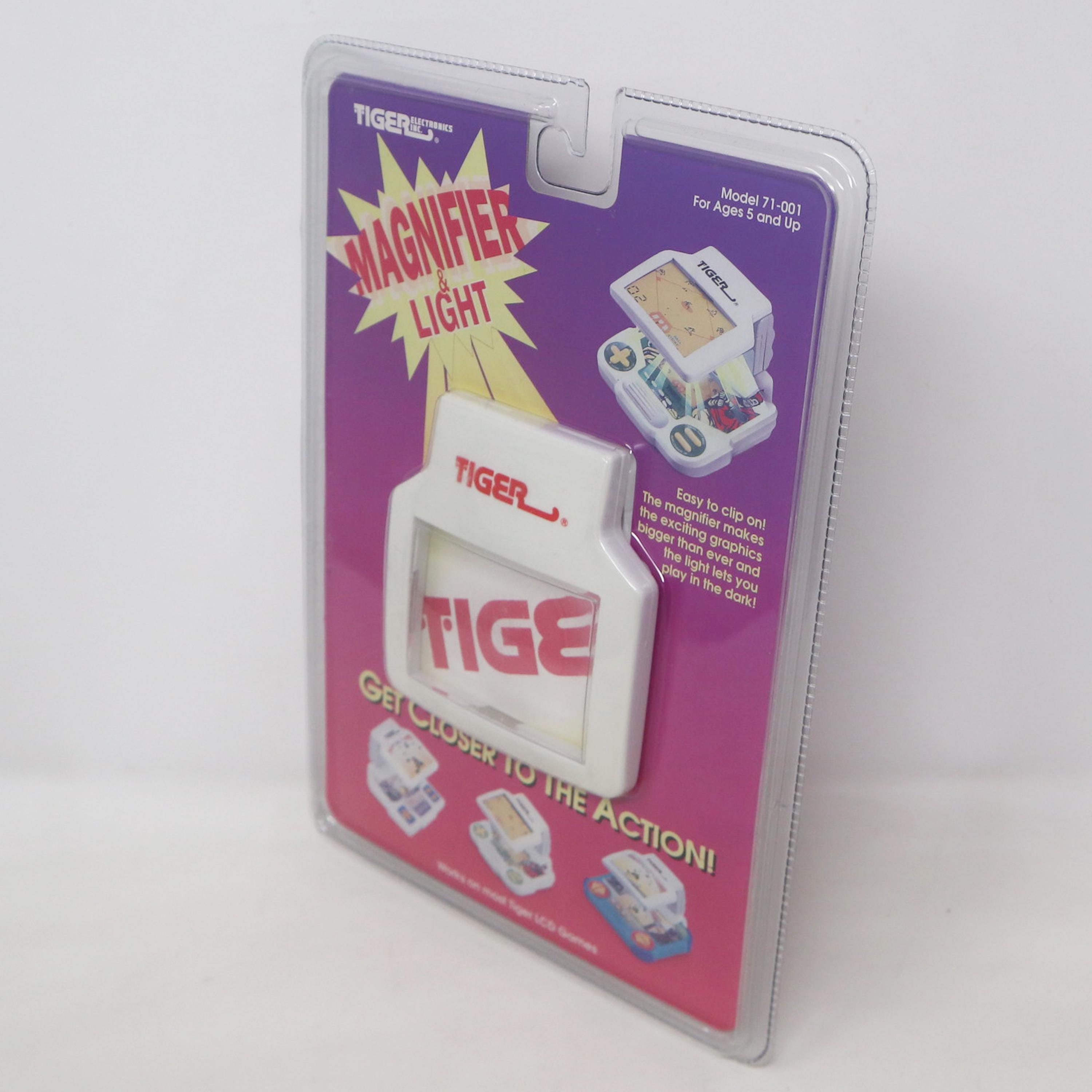 Tiger Electronics LCDゲーム　MAGNIFIER&LIGHT Vintage 1993 90s Tiger Electronics Magnifier & Light Clip on