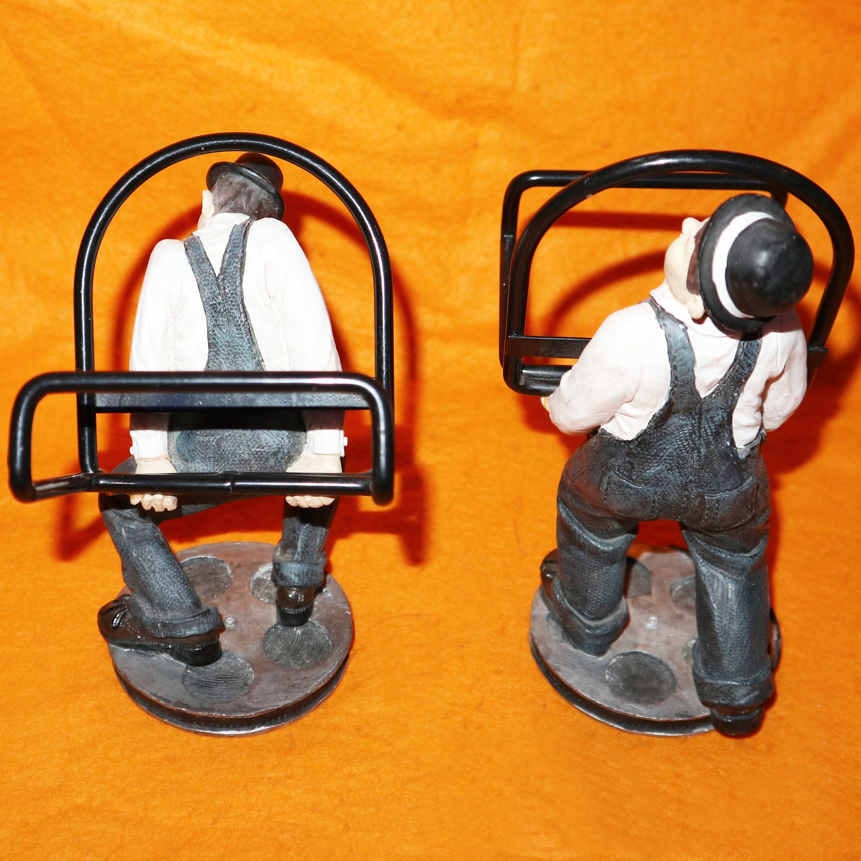 Stan Laurel & Oliver Hardy Figures Figurines Letter / DVD