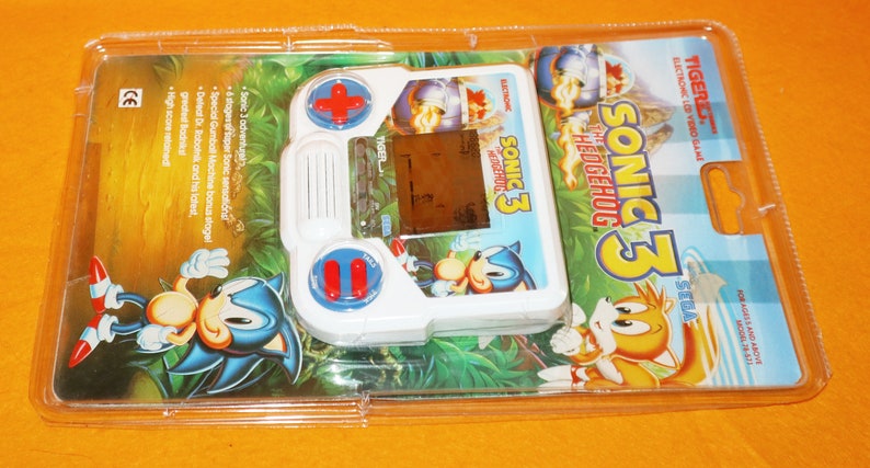 Vintage 1994 90s Tiger Electronics Sega Sonic The Hedgehog 3 Handheld Electronic LCD Video Game Cardback Retro Rare image 3