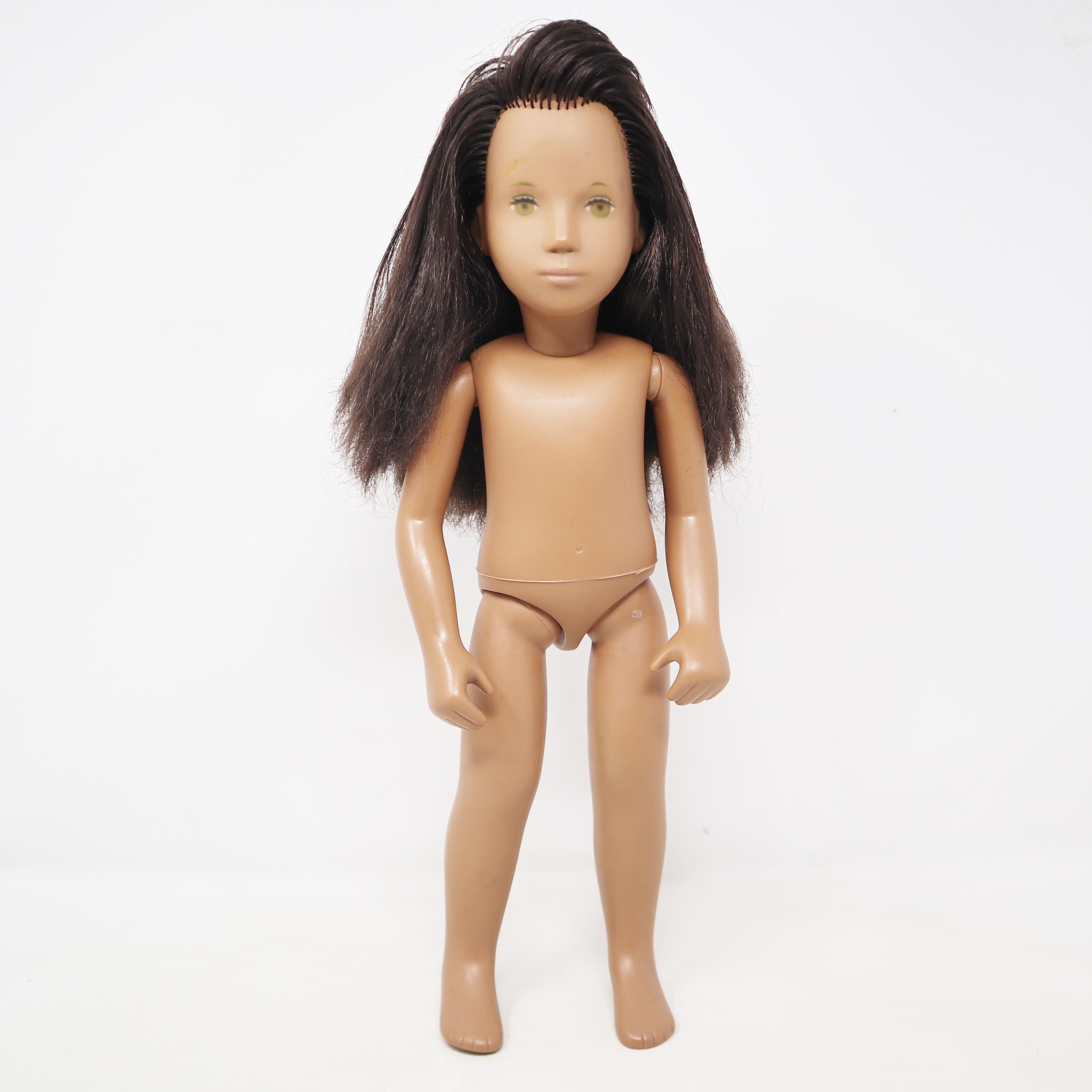 Vintage 1960s 1970s Sasha 16