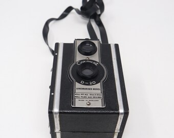 Vintage C. 1955 1950s Coronet D-20 Synchronised Model Roll Films