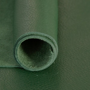 Heterogeneous and Natural Grained Full-Grain Cowhide Leather, Useful for Grain Bag Tote FLOATER Forest