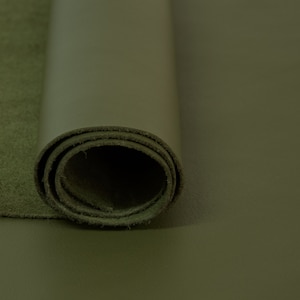 Spanish full grain cow leather suitable for bags, wallets, belts and footwear | TAMESIS