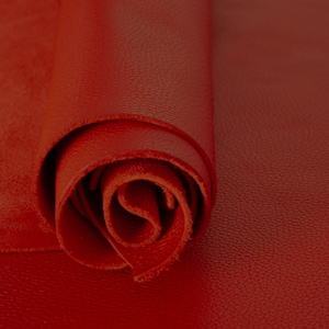 Heterogeneous and Natural Grained Full-Grain Cowhide Leather, Useful for Grain Bag Tote FLOATER Pomodoro