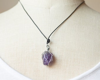 Rough Amethyst Crystal Pendant Necklace, Caged Amethyst Necklace, Raw Amethyst Necklace, Crystal Necklace Gifts, Gemstone Jewelry, Necklace