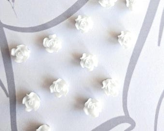 Floral Veil Weights: Magnetic Bridal Veil Control, Outdoor Wedding, Ivory or White