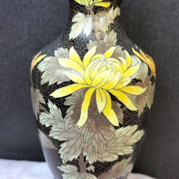 Vintage Cloisonne Vase Yellow Chrysanthemum, butterfly, gorgeous 20 cm, with a stand