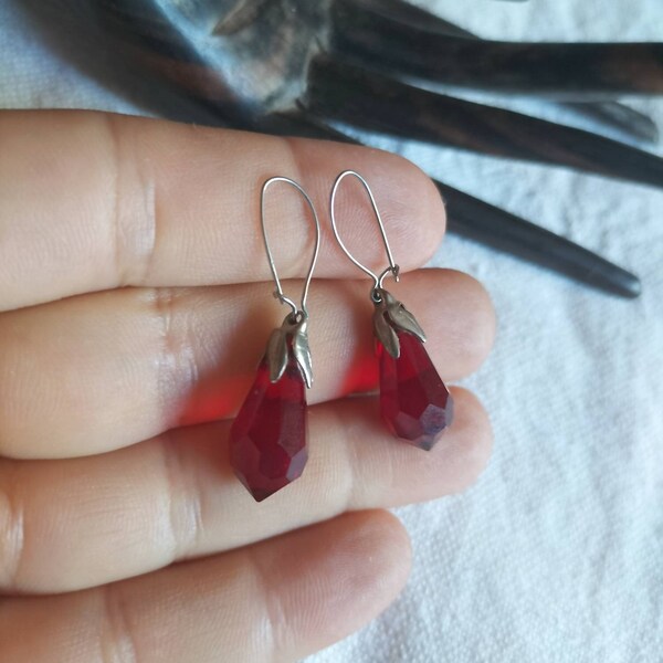 Vintage ruby red glass drop faceted earrings