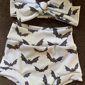 Halloween bummies, bats, pumpkin patch, boo, spooky, blue fall baby girl/toddler outfit. Bummies and bows. Bloomers. Shirt separate