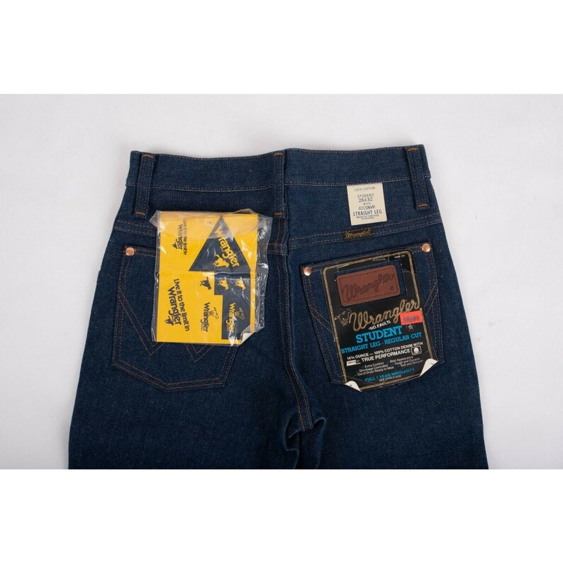 Vintage 70s Wrangler Jeans Straight leg Student Regular Cut 26 x 32 Juniors 5-6 image 3