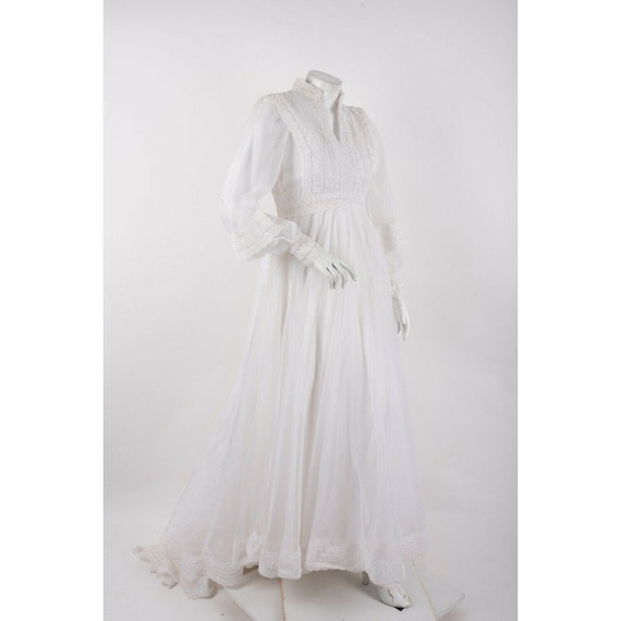 Vintage 60s 70s Wedding Gown Dress & Veil Lace Ro… - image 4