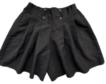 Black shorts age 7-8 1990s girl retro summer culottes