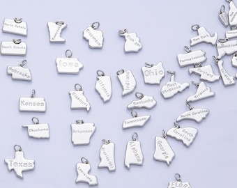 Mini dije de plata con el estado de EE. UU. para pulseras y collares, ideal para viajes. Colgante inspirado en el estado de EE. UU. AF-1435