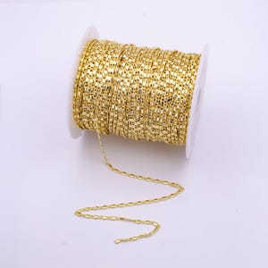 24k gold filled unfinished minimalistic unique flat link chain by yard, wholesale bulk dainty roll chain for jewelry making | roll-822